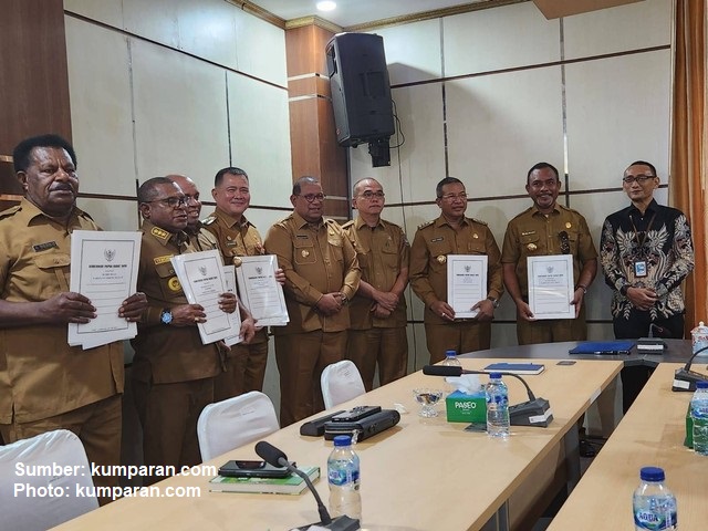 jaminan hari tua provinsi papua barat daya 65 tahun